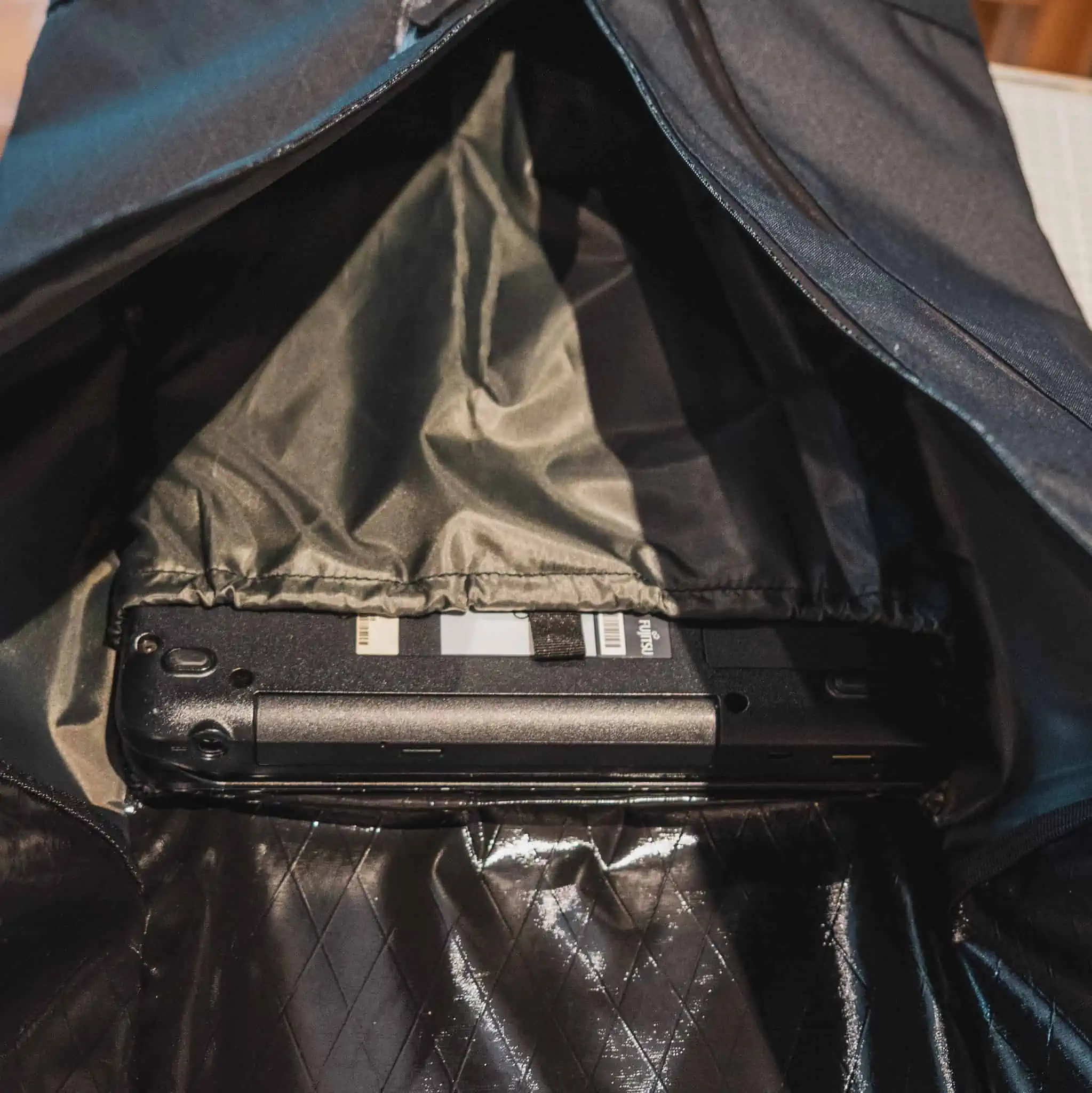 Nachhaltiger-Rucksack-WeitLäufer-UTOPIST-1 Nachhaltiger-Rucksack-WeitLäufer-UTOPIST-1